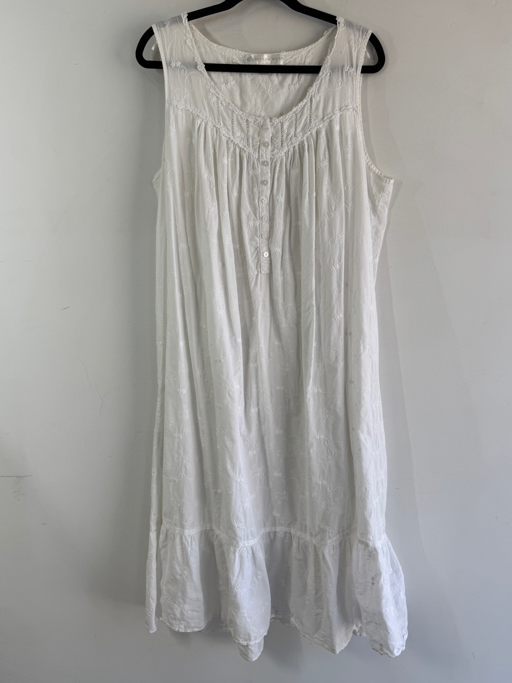 Eileen West White Embroidered Nightgown Large Cottagecore Boho Romantic Sleepwea